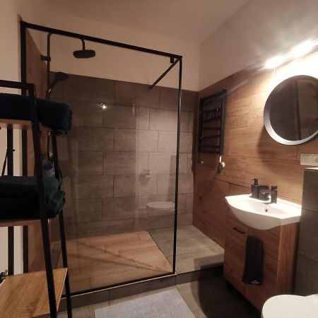 Aparthouse Zegrze 세로크 외부 사진