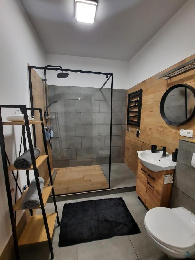 Aparthouse Zegrze 세로크 외부 사진