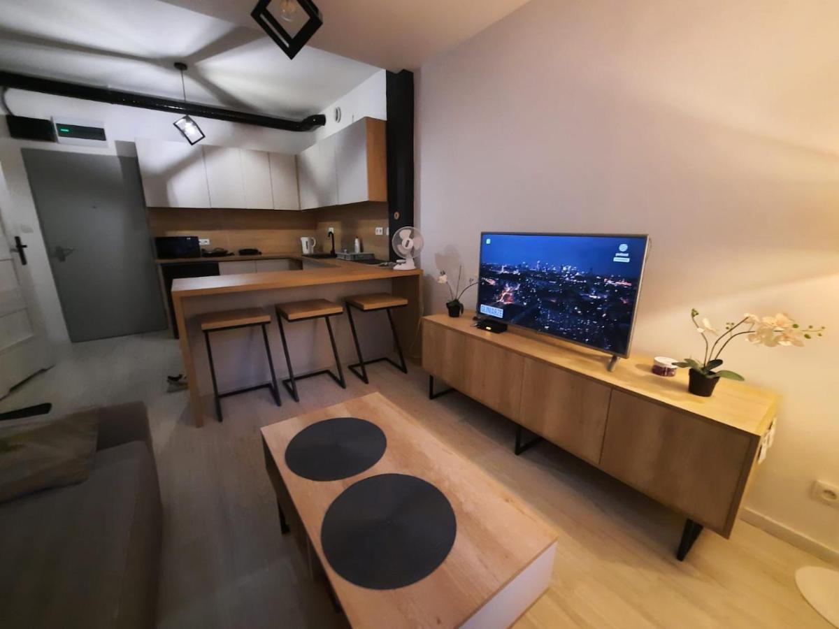 Aparthouse Zegrze 세로크 외부 사진